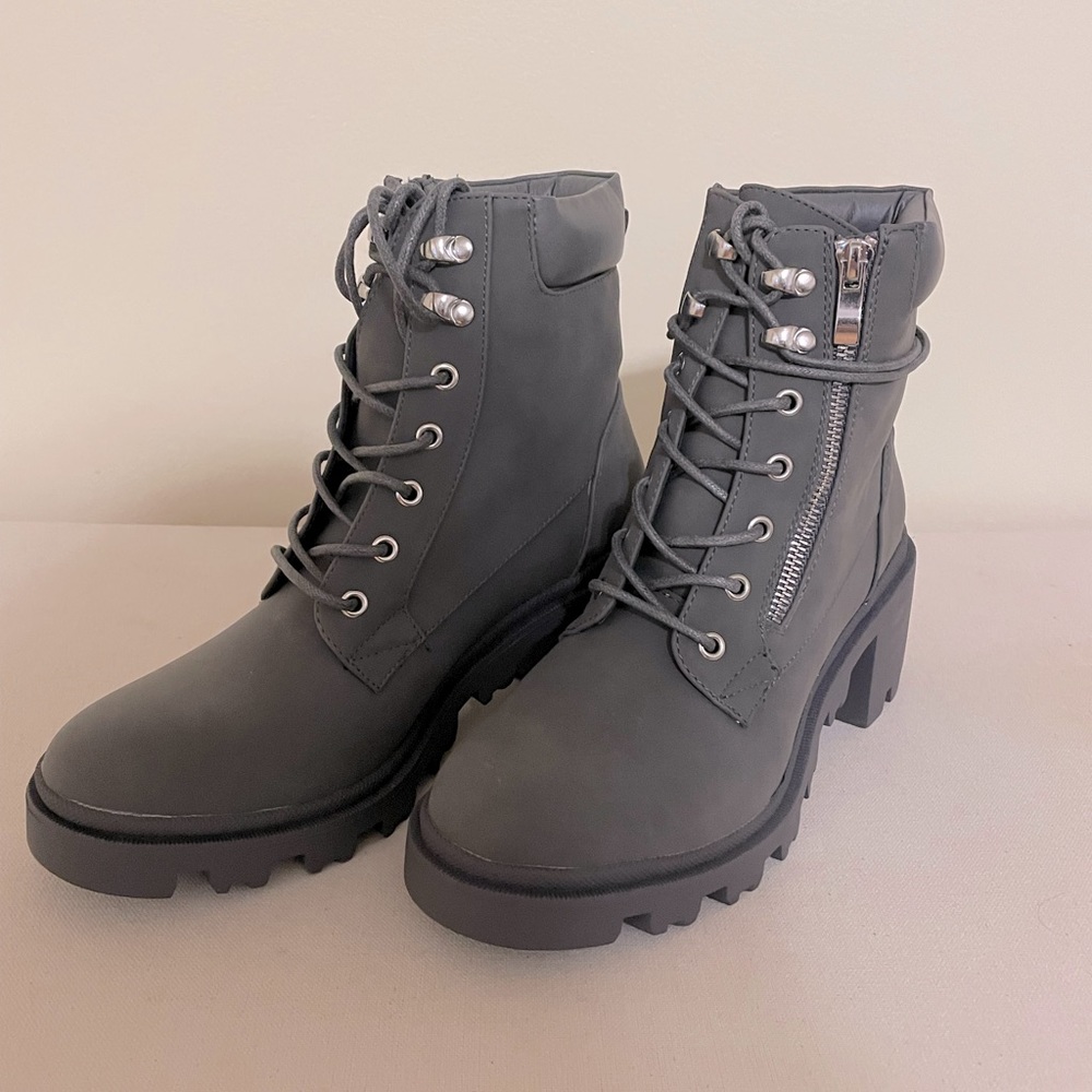 Women’s Gray Boots